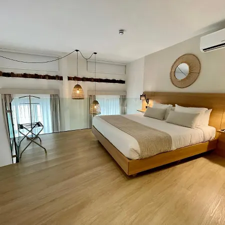 Hotel Emblematico Hi 3*