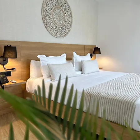 Hotel Emblematico Hi 3*